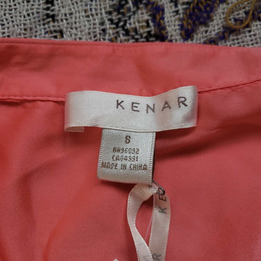 Kenar NWT Peach Satin Sleeveless Button Down Blouse Size S - Picture 3 of 4